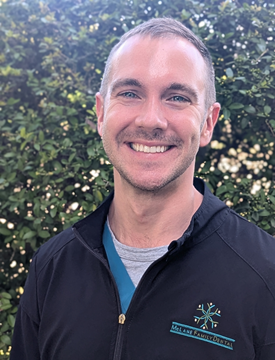 Dr Zachary Carlson